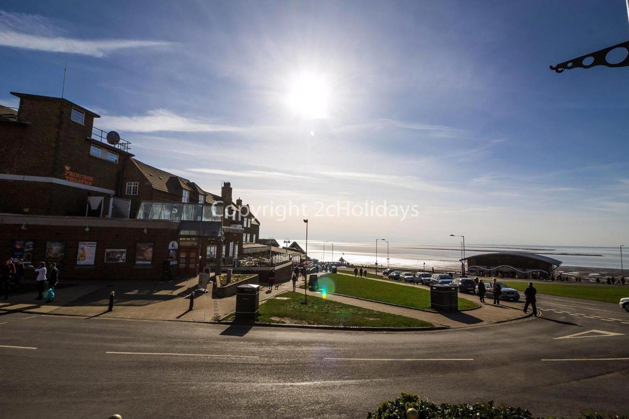 Lovely 6 Berth Caravan For Hire At Manor Park In Hunstanton Norfolk Ref 23044S Dış mekan fotoğraf